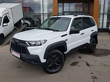 Lada Niva Travel