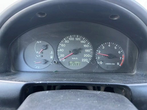 Купить Мазда 323 1998г.